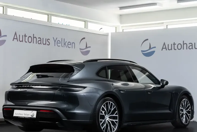 Porsche Taycan din 2024 cu 22.550 km - oferta POR212421 - foto 4