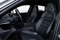 Porsche Taycan din 2024 cu 22.550 km - oferta POR212421 - foto 10