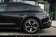 Porsche Taycan din 2024 cu 26.330 km - oferta POR212422 - foto 12