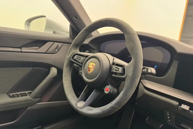 Porsche 911 din 2024 cu 4.200 km - oferta POR212425 - foto 7