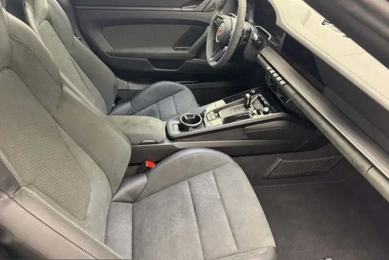 Porsche 911 din 2024 cu 4.200 km - oferta POR212425 - foto 8