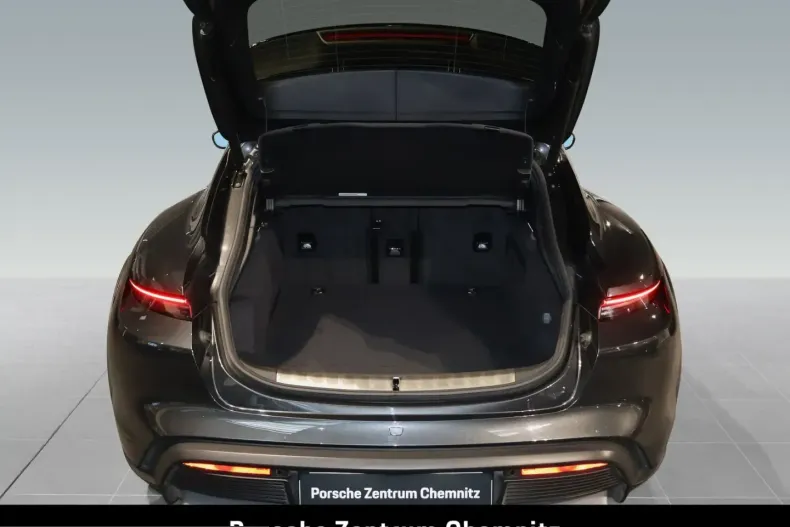 Porsche Taycan din 2024 cu 29.990 km - oferta POR212427 - foto 39