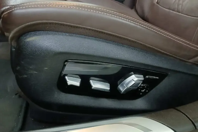 BMW 730 (Seria 7) din 2022 cu 66.600 km - oferta BMW212433 - foto 13