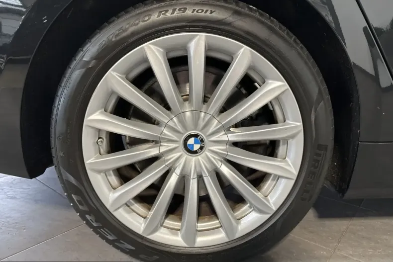 BMW 750 (Seria 7) din 2021 cu 94.750 km - oferta BMW212435 - foto 3