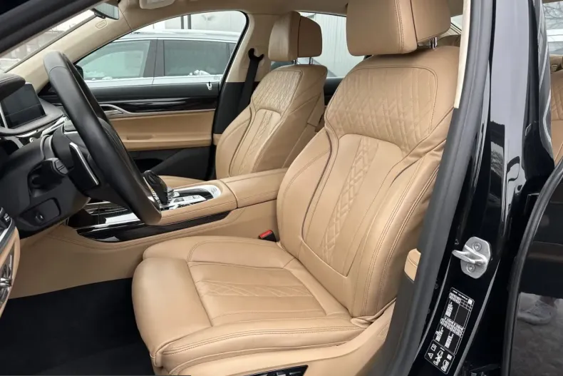 BMW 750 (Seria 7) din 2021 cu 94.750 km - oferta BMW212435 - foto 9