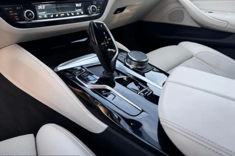 BMW 530 (Seria 5) din 2022 cu 39.980 km - oferta BMW212436 - foto 11