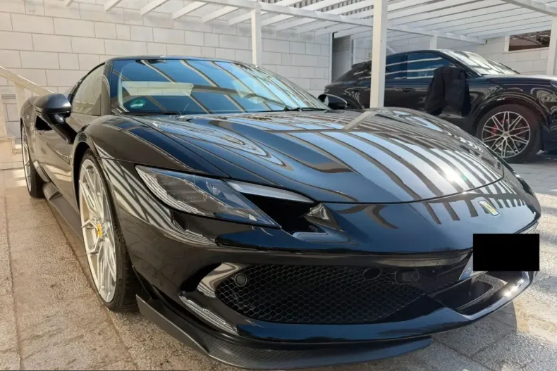 Ferrari 296 GTB din 2023 cu 4.000 km - oferta FER212438 - foto 4