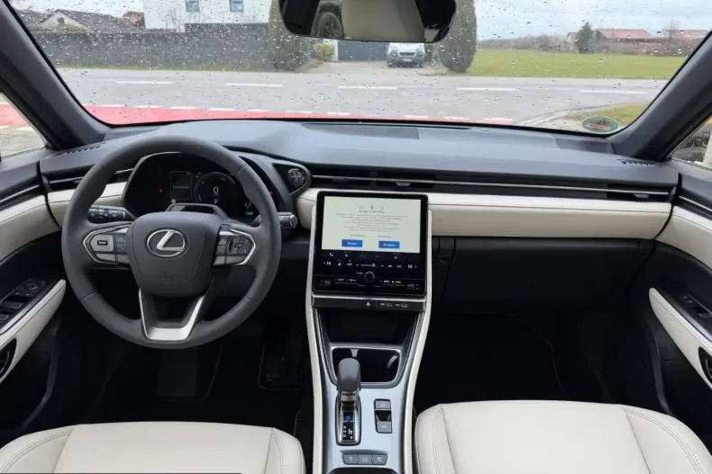 Lexus LBX din 2025 cu 2.800 km - oferta LEX212439 - foto 9