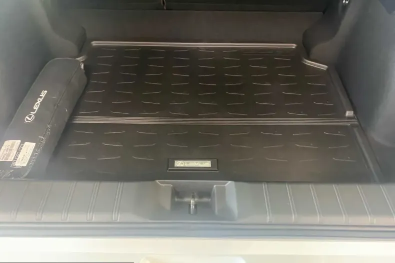 Lexus LBX din 2024 cu 5.000 km - oferta LEX212444 - foto 9