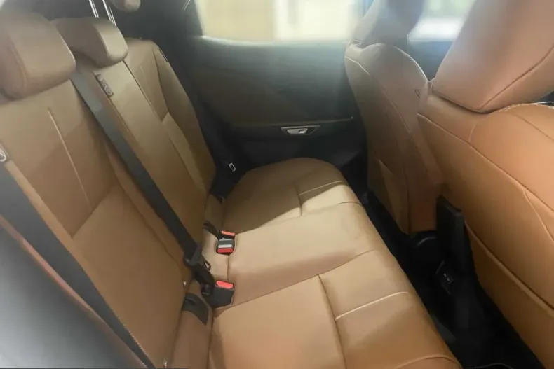Lexus LBX din 2024 cu 5.000 km - oferta LEX212444 - foto 15