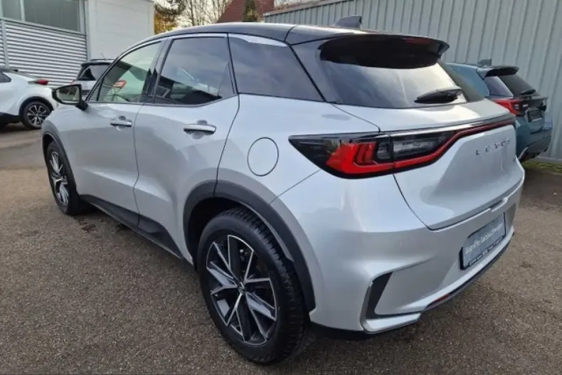 Lexus LBX din 2024 cu 14.135 km - oferta LEX212445 - foto 3