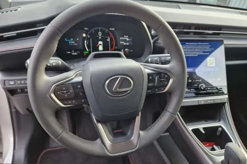 Lexus LBX din 2024 cu 14.135 km - oferta LEX212445 - foto 10