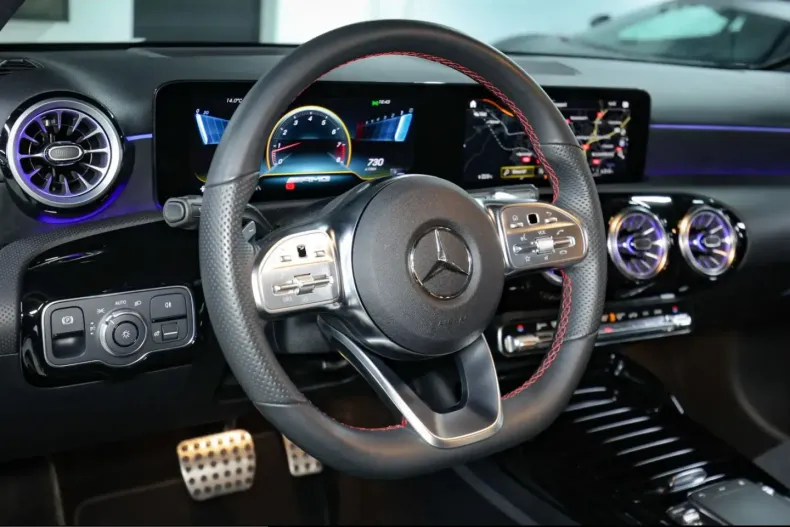 Mercedes-Benz A 45 AMG (Clasa A) din 2022 cu 24.500 km - oferta MER212447 - foto 10