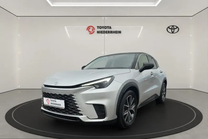 Lexus LBX din 2024 cu 13.100 km - oferta LEX212448 - foto 1