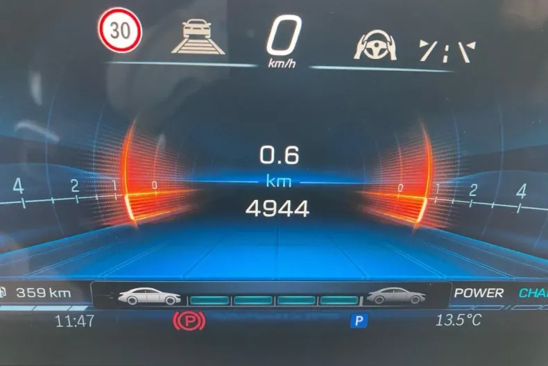 Mercedes-Benz CLA 35 AMG (Clasa CLA) din 2025 cu 4.938 km - oferta MER212452 - foto 15