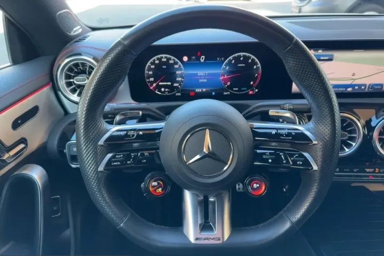 Mercedes-Benz CLA 35 AMG (Clasa CLA) din 2024 cu 39.000 km - oferta MER212453 - foto 11