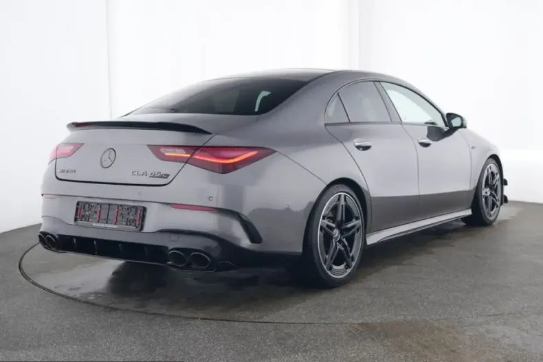 Mercedes-Benz CLA 45 AMG (Clasa CLA) din 2024 cu 29.492 km - oferta MER212458 - foto 2