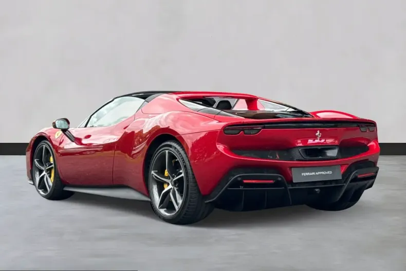 Ferrari 296 GTS din 2024 cu 1.100 km - oferta FER212460 - foto 9