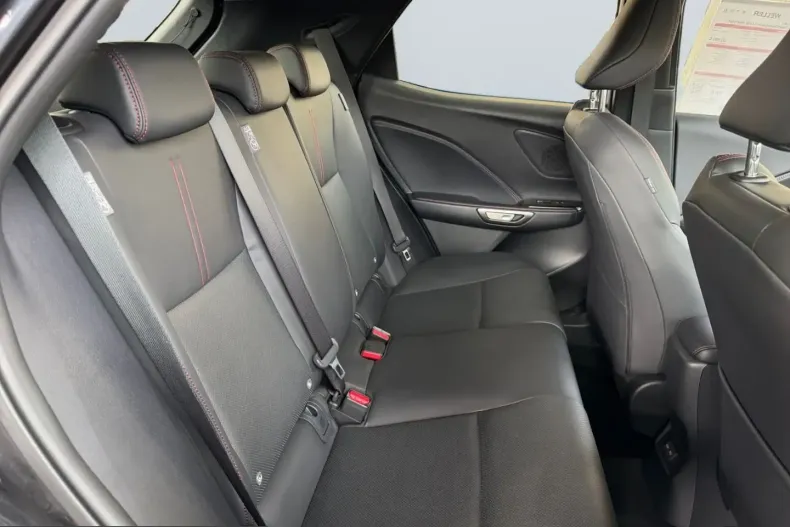 Lexus LBX din 2024 cu 25.368 km - oferta LEX212461 - foto 18