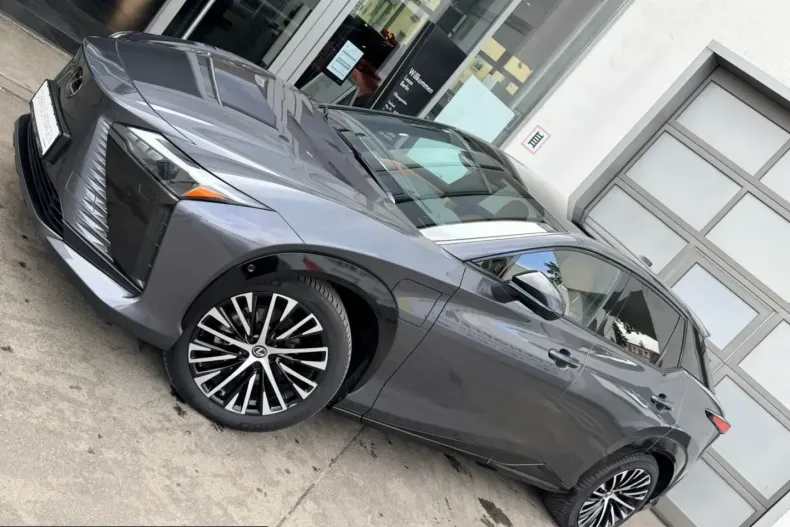 Lexus RZ din 2023 cu 26.069 km - oferta LEX212464 - foto 13