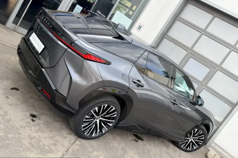 Lexus RZ din 2023 cu 26.069 km - oferta LEX212464 - foto 14