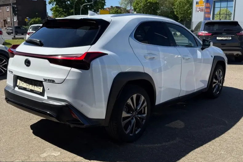 Lexus UX din 2024 cu 25.802 km - oferta LEX212465 - foto 7