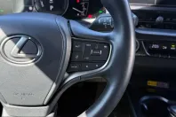 Lexus UX din 2024 cu 25.802 km - oferta LEX212465 - foto 13