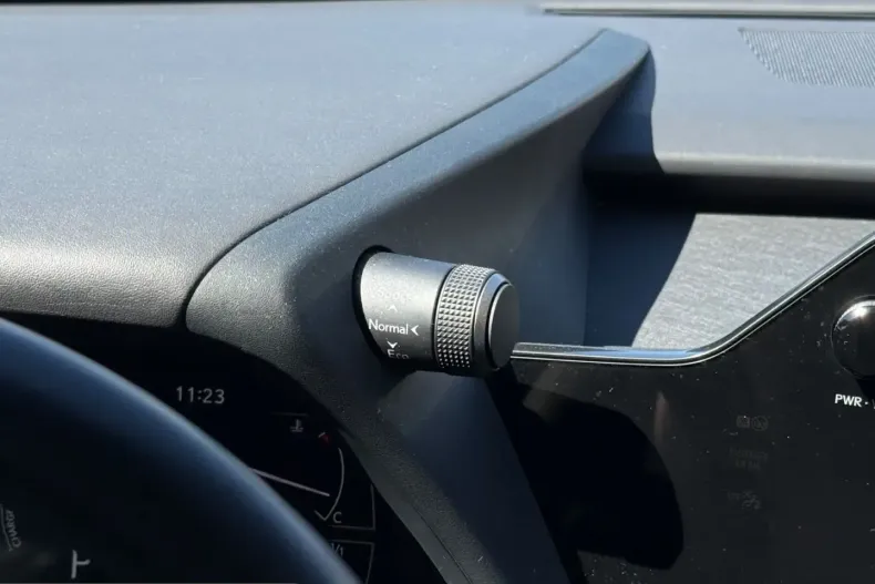Lexus UX din 2024 cu 25.802 km - oferta LEX212465 - foto 16