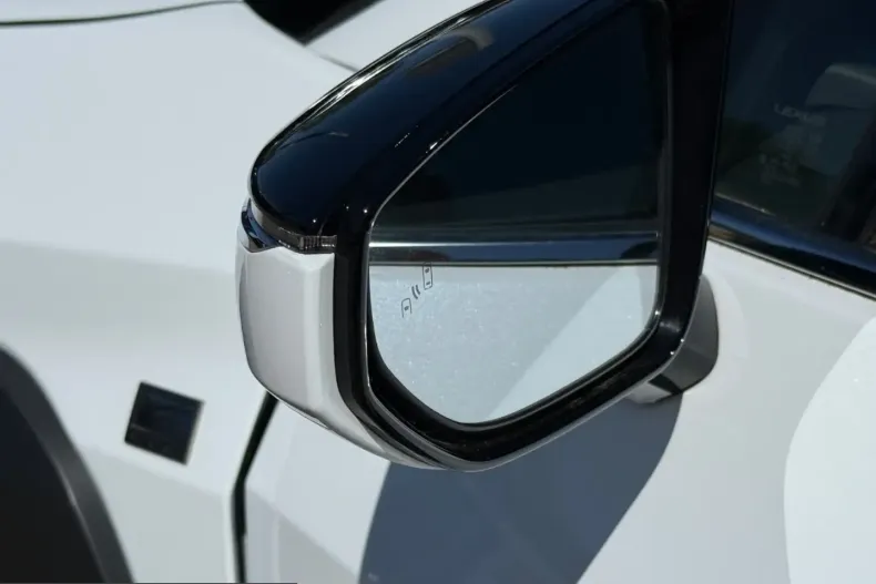 Lexus UX din 2024 cu 25.802 km - oferta LEX212465 - foto 23