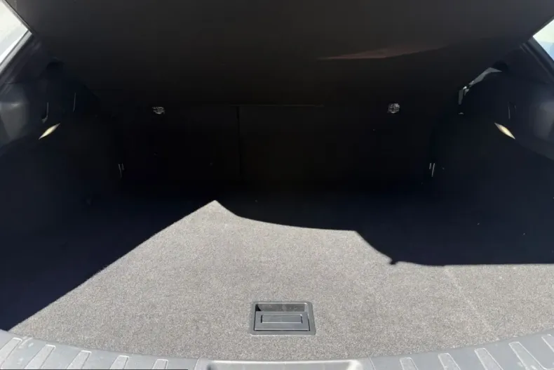 Lexus UX din 2024 cu 25.802 km - oferta LEX212465 - foto 25