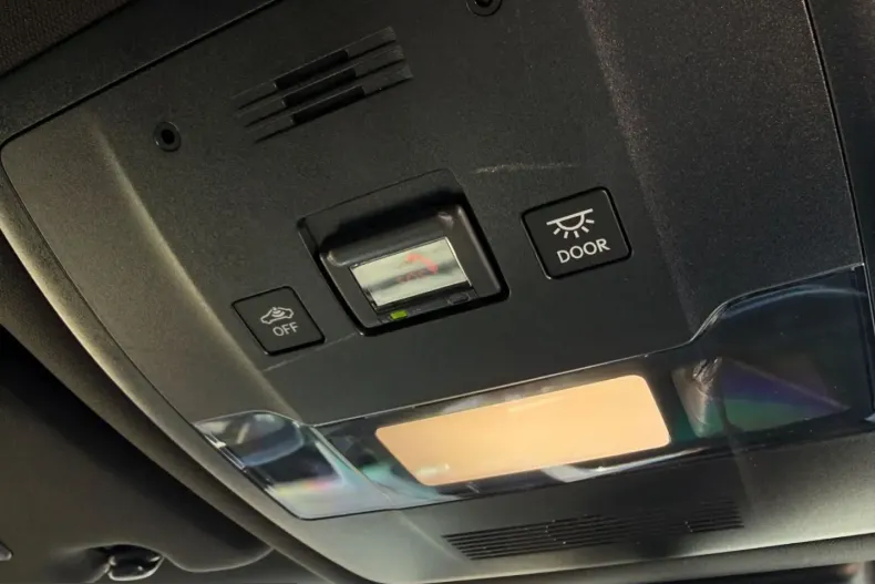 Lexus UX din 2024 cu 25.802 km - oferta LEX212465 - foto 30