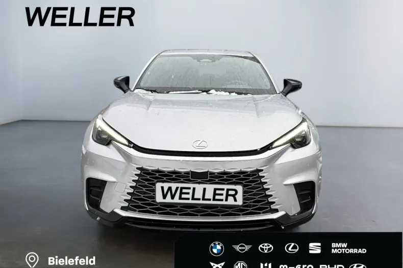 Lexus LBX din 2025 cu 7.102 km - oferta LEX212466 - foto 2