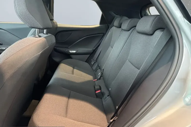 Lexus LBX din 2025 cu 7.102 km - oferta LEX212466 - foto 14