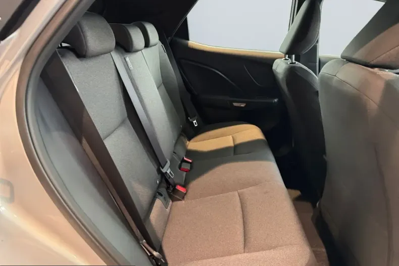 Lexus LBX din 2025 cu 7.102 km - oferta LEX212466 - foto 17