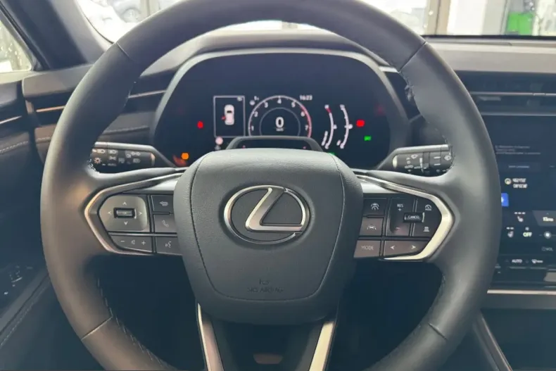 Lexus LBX din 2025 cu 13.398 km - oferta LEX212468 - foto 11