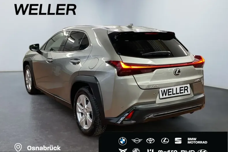 Lexus UX din 2023 cu 15.745 km - oferta LEX212470 - foto 6