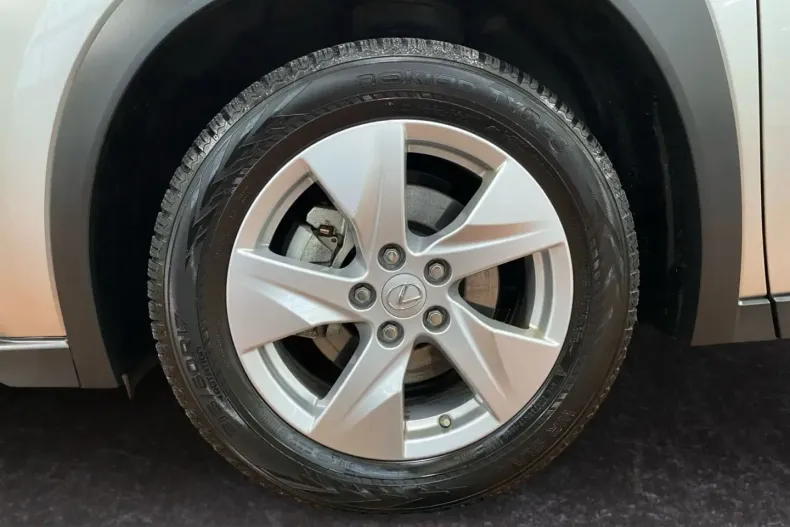 Lexus UX din 2023 cu 15.745 km - oferta LEX212470 - foto 20
