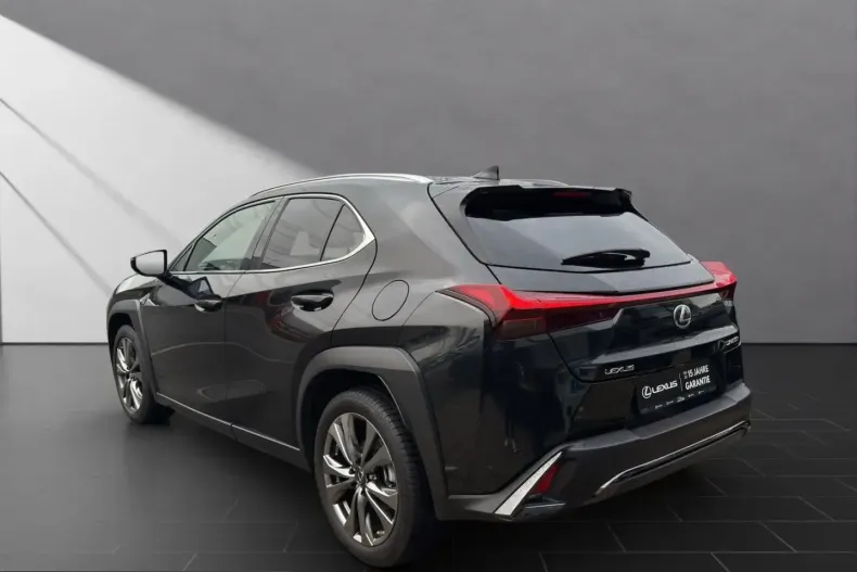 Lexus UX din 2023 cu 51.044 km - oferta LEX212472 - foto 3