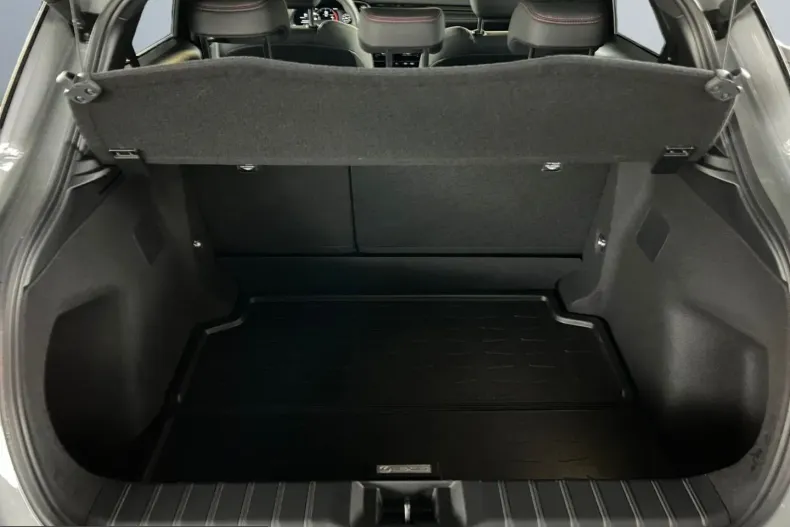 Lexus LBX din 2025 cu 18.799 km - oferta LEX212473 - foto 15