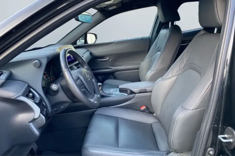 Lexus UX din 2024 cu 46.706 km - oferta LEX212475 - foto 7