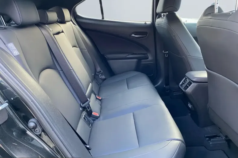 Lexus UX din 2024 cu 46.706 km - oferta LEX212475 - foto 17