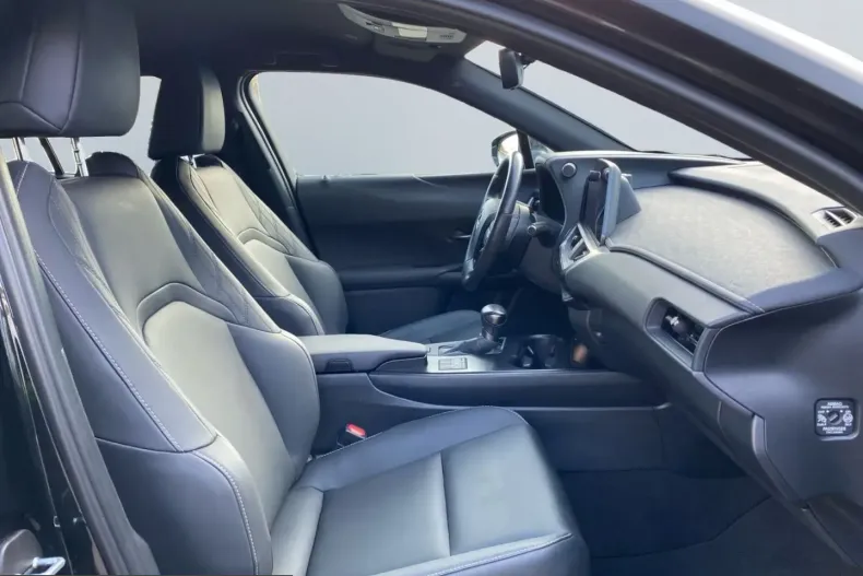 Lexus UX din 2024 cu 46.706 km - oferta LEX212475 - foto 18