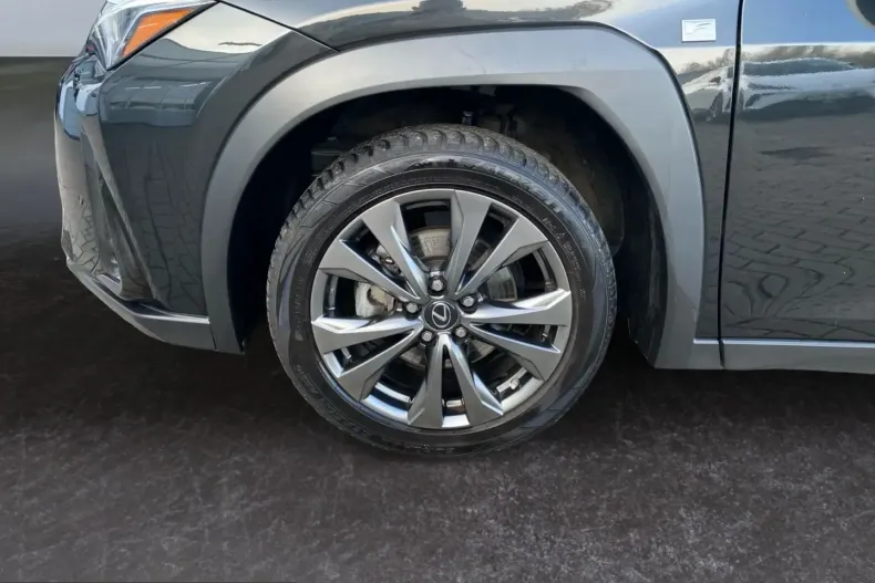 Lexus UX din 2024 cu 46.706 km - oferta LEX212475 - foto 19
