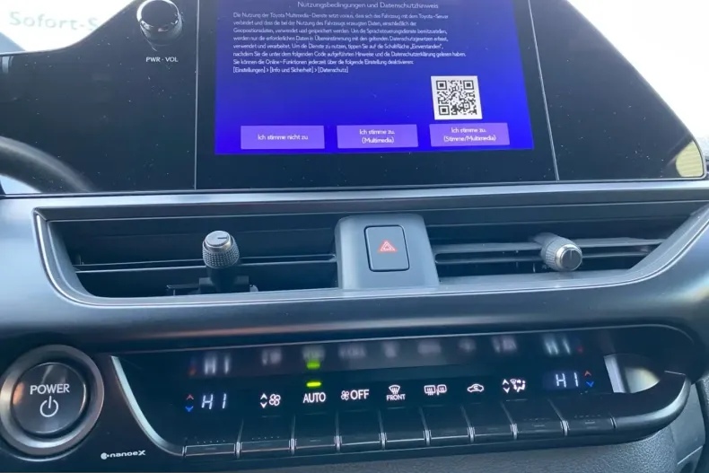 Lexus UX din 2024 cu 46.706 km - oferta LEX212475 - foto 25
