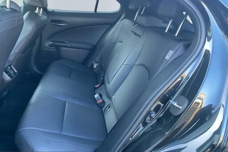 Lexus UX din 2023 cu 13.322 km - oferta LEX212476 - foto 14