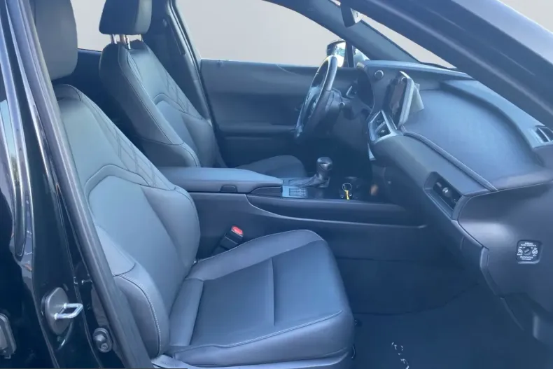 Lexus UX din 2023 cu 13.322 km - oferta LEX212476 - foto 18