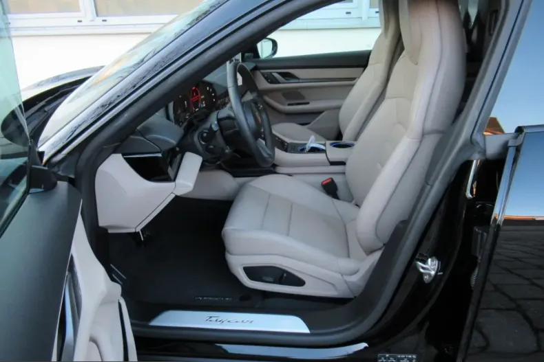 Porsche Taycan din 2024 cu 4.000 km - oferta POR212477 - foto 13