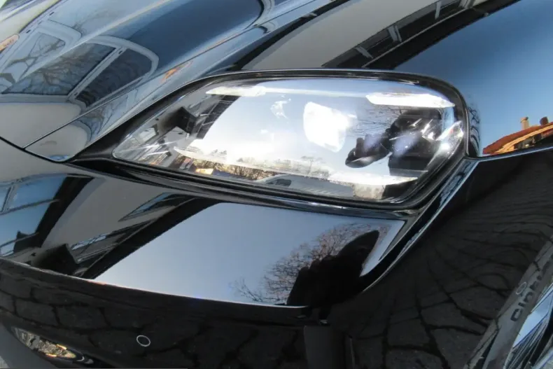 Porsche Taycan din 2024 cu 4.000 km - oferta POR212477 - foto 16