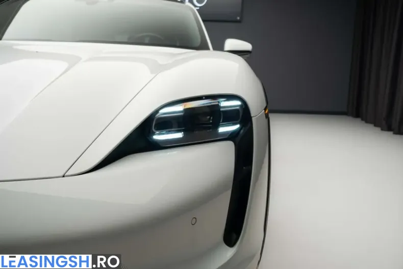 Porsche Taycan din 2026 cu 380 km - oferta POR212479 - foto 3