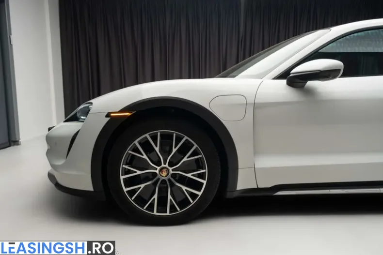 Porsche Taycan din 2026 cu 380 km - oferta POR212479 - foto 8